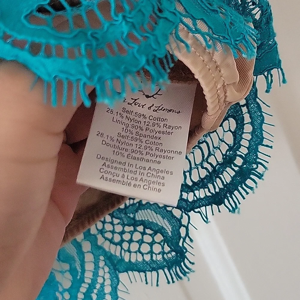 For Love & Lemons X Nasty Gal teal lace top in size Medium - Picture 3 of 5